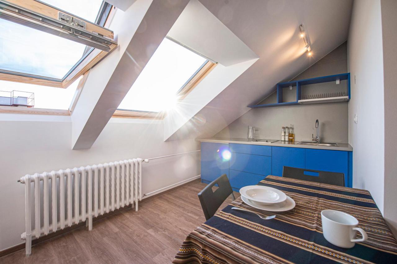 Blue President Apartamento Bratislava Exterior foto