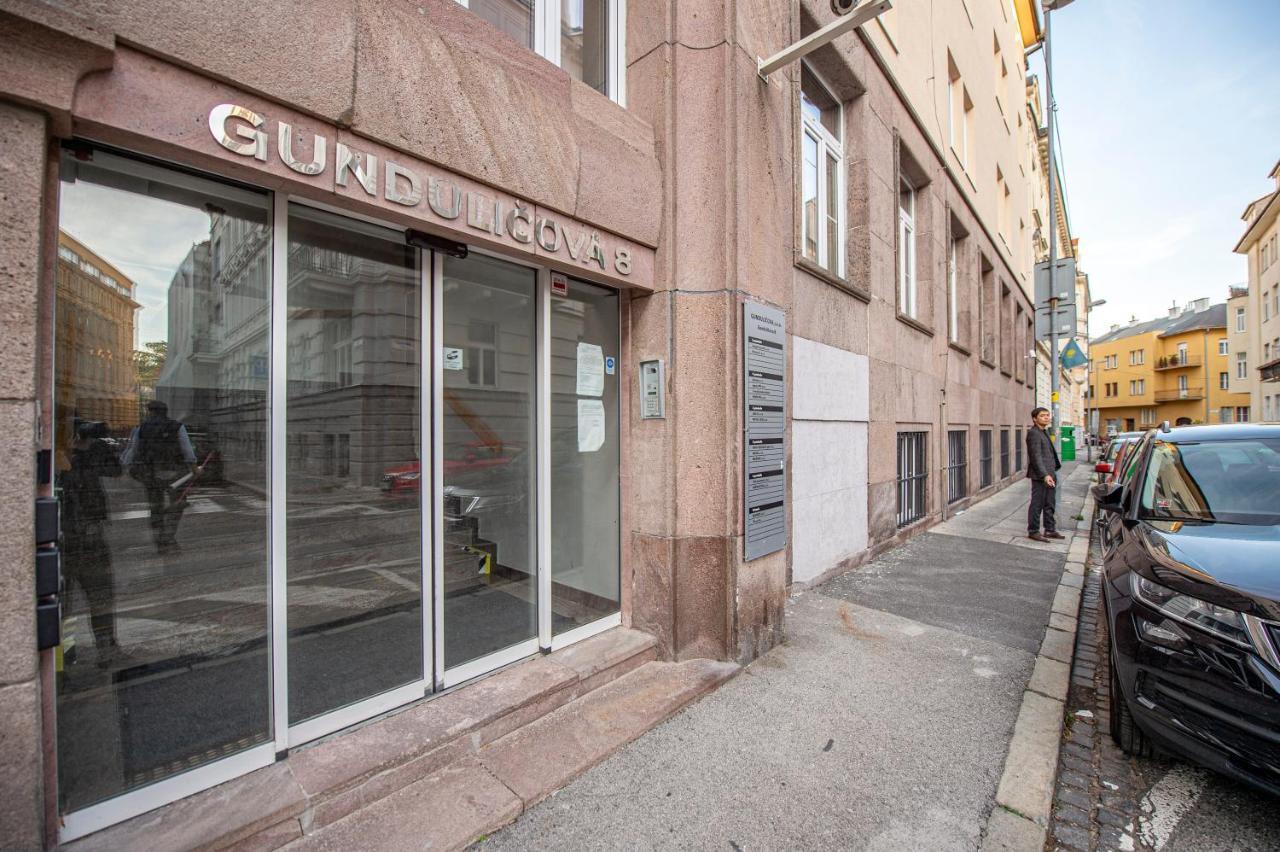 Blue President Apartamento Bratislava Exterior foto